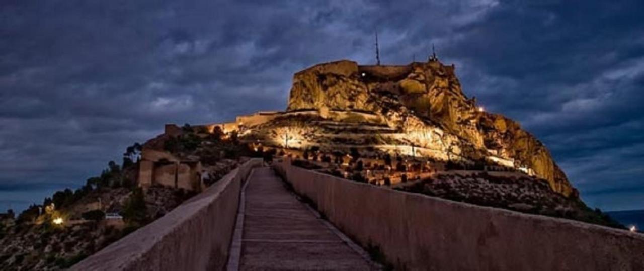 Luxury New Loft City Centre & Castle, Alicante Exterior foto